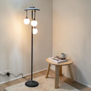 Metal Tri Hanging Froasted Balls Corner Floor Lamp